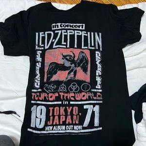 Led Zepplin t-shirt